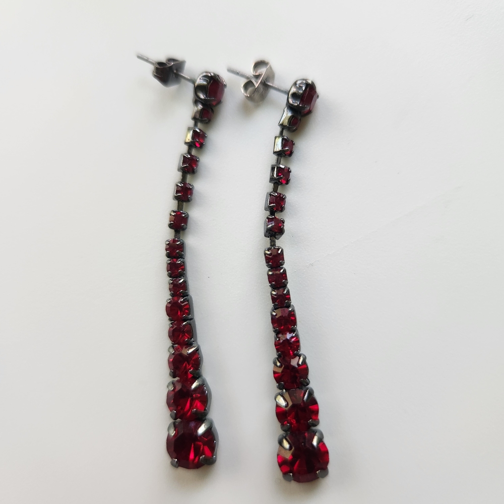Elegant Red Drop Earrings